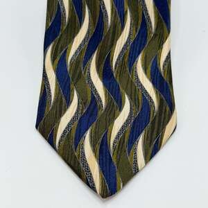 Emilio Romano 100% Silk Handmade in Italy Wavy Geometric Necktie